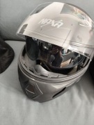 Kaski motocyklowe jak nowe dwie sztuki w cenie 350 zł za komplet