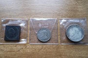 3 monety znalezione w kartonie ze szpargałami