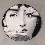 Fornasetti , dywan okragły– Lina Cavalier –lata współczesne