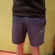 Granatowe spodenki Reebok