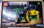 LEGO Technic 42157 Ciągnik leśny John Deere 948L-II