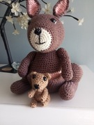 Kangur z małym kangurkiem,praca ręczna 