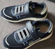 Buty dziecięce rozmiar 34 GEOX Sneakersy J Briezee Boy NAVY/WHITE