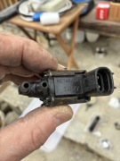 Zestaw elektrozaworów doładowania mitsubishi l200 pajero 2,5td