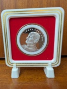 JAN PAWEŁ II- MATKA BOSKA Z DZIECIĄTKIEM - 1OZ 999-1 UNCJA SREBRA