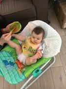 Bujaczek, leżaczek dla dziecka z muzyczką