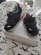 Sneakersy dziecięce marki Geox rozm. 23.