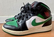 Nike air jordan 1 mid black pine green