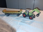 Siku class z turem oraz przyczepa  ze słomą