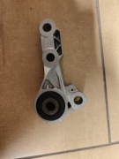 Adapter podpory wahadłowej silnika 22119423378 BMW X1 U11