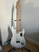 Fender Player Series Stratocaster HSS + Wzmacniacz NuX Mighty 20 BT