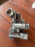 Bmw e24 obudowa termostatu 