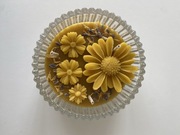 Naturalna świeca z wosku pszczelego.Ręcznie robiona