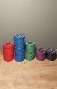 Żetony ceramiczne do gry w pokera 