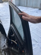 Mercedes b klasa W246 drzwi tyl przód prawa strona 