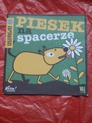 Książka dziecięca Piesek na spacerze 