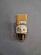 Czujnik ciśnienia paliwa 7.11225.04.0