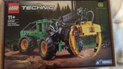 Lego Technic 42157 John Deere 948L-II Skidder