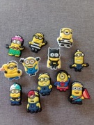 Przypinki ozdoby zawieszki do butów typu crocs Minionki 12 sztuk