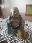figurka budda z koralami