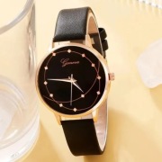 NOWOCZESNY ZEGAREK DAMSKI LICYTACJA OD 1 ZŁ