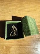 Piękna broszka Królik 