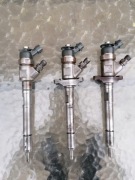 3 szt wtryskiwaczy o nr 0445110311