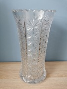 Duży ciężki masywny wazon kryształ PRL 28 cm