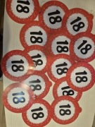 Kartonowe 18 do ozdoby na urodziny