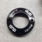 Śruba korby Sram DUB nakrętka lockring pierścień M30 Truvativ