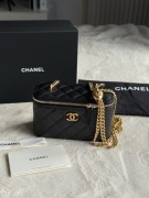 Torebka Chanel Vanity Caviar black