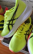 Buty do biegania Asics Magic Speed 4.