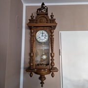 Zegar drewniany z Koniem, mechaniczny ścienny z wahadłem