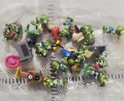 Zestaw zabawek ufoludki marsjanie   Kinder niespodzianki retro