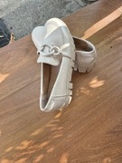 Buty damskie  na koturnie