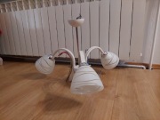 3 ramienny żylandor w kolorze biały+chrom ze szklanymi kloszami