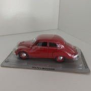 Metalowy model IFA F9 LIMOUSINE Kultowe Auta PRL-u 1:43