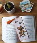 Zakładka do książki z haftem krzyżykowym 