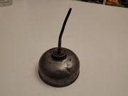 Zabytkowa olejarka samochodowa PRL