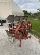 pług obrotowy Kverneland 4-skibowy na resorach