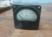 Woltomierz analogowy do 250v