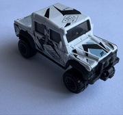 Hot Wheels '15 Land Rover Defender Double Cab FJV45