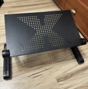Stojak / podstawka / stolik na laptopa