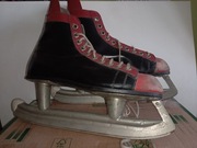 Łyżwy czerwone PRL roz. 41