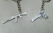 Brelok do kluczy wisiorek broń karabin pistolet