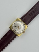 Aero Neuchtel Damski zegarek szwajcarski pozłacany vintage