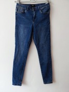 Spodnie niebieskie roz.M firmy vero moda