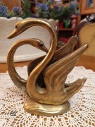 Mosiężny ciężki stary serwetnik 