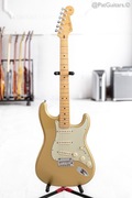 2009 Fender Custom Shop Deluxe Stratocaster in HLE Gold