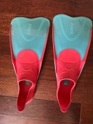 Płetwy dziecięce rozm. EU 32-33 ( 21 cm)